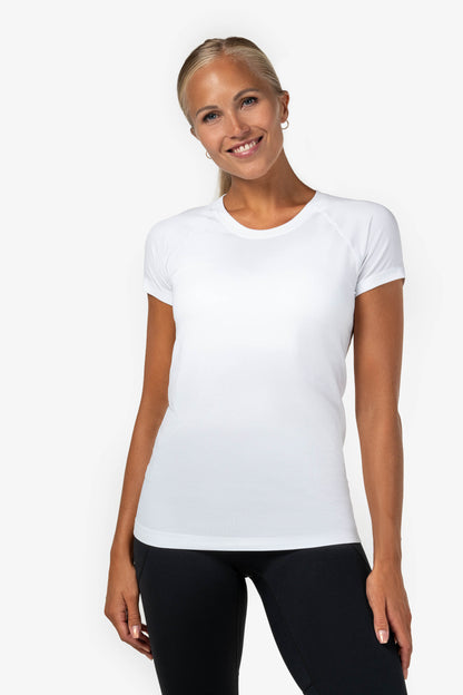 White Refine T-shirt - for dame - Famme - T-Shirt